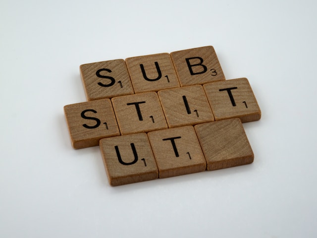 small squares containing a letter each, forming the word "substitute" where the square of the 'e' is empty small squares containing a letter each, forming the word "substitute" where the square of the 'e' is empty